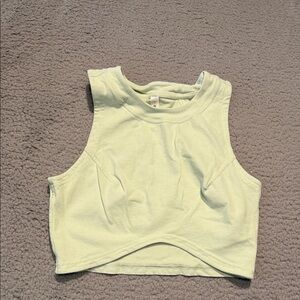 Lululemon Light Green Sleeveless Crop Top size 8